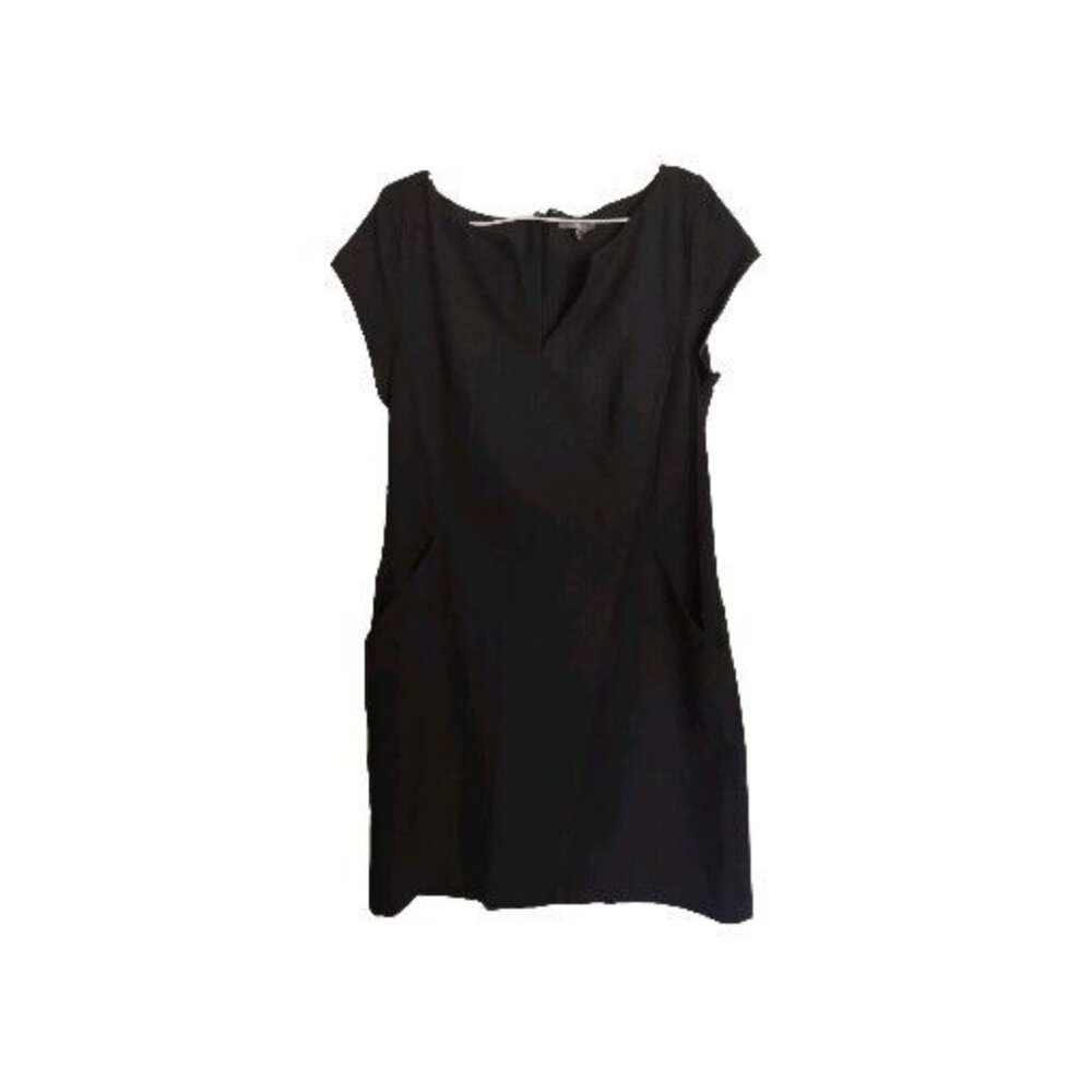 Gap black lined dress with cap sleeves and v neck size 0